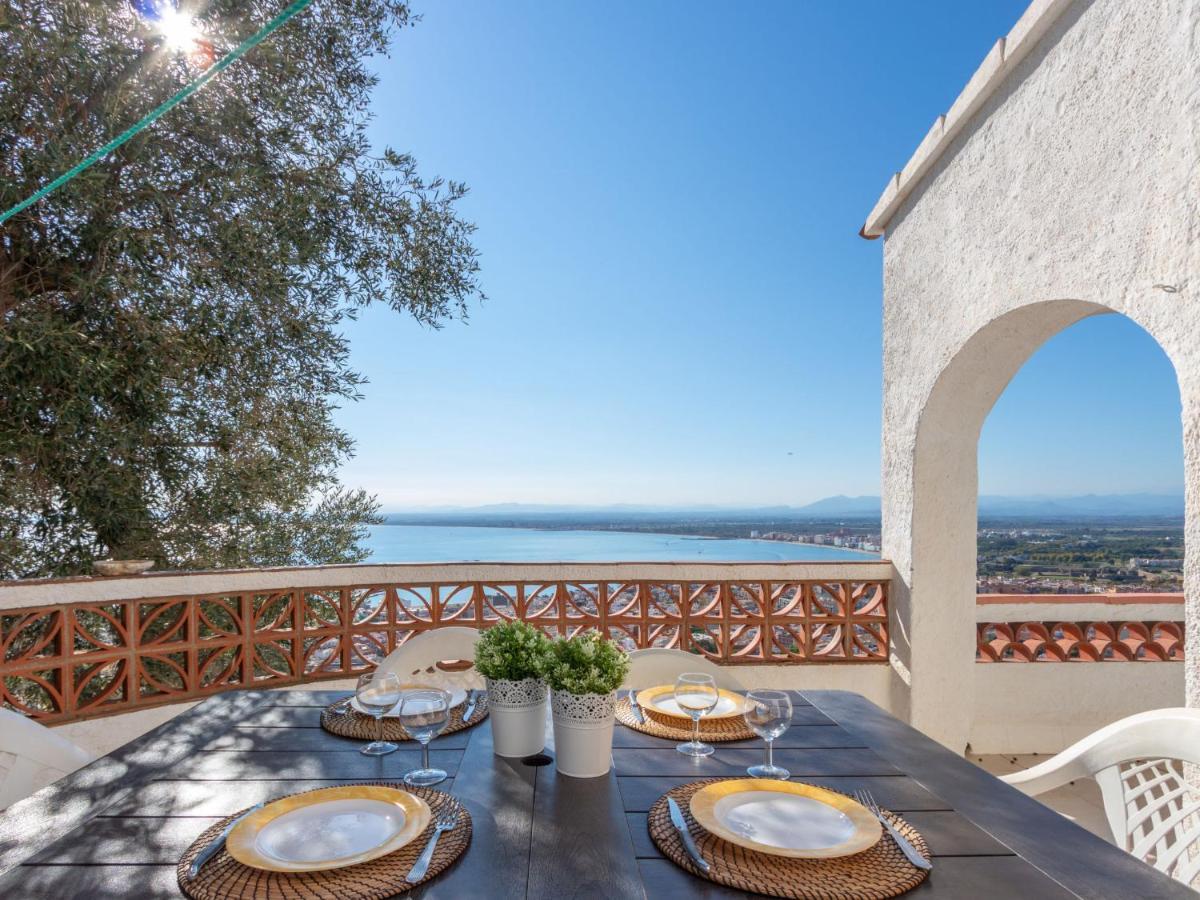 Holiday Home Villa Cecilia By Interhome Roses Bagian luar foto
